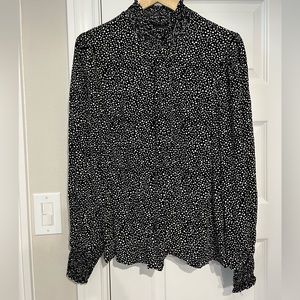 Sanctuary Black & White Blouse NWT Turtleneck Size L